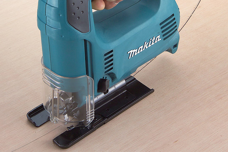 M&aacute;y Cưa Lọng Makita 4328