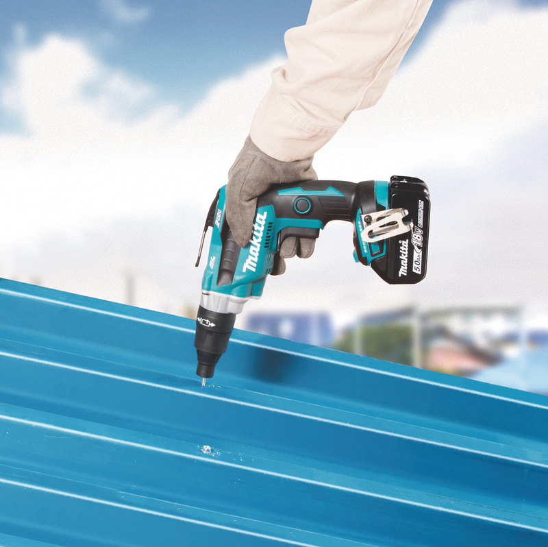 M&aacute;y vặn v&iacute;t d&ugrave;ng pin Makita DFS251Z 18V