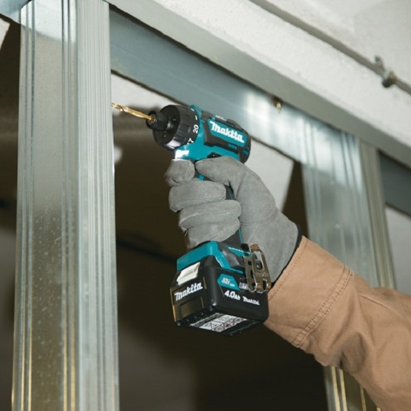 Máy vặn vít dùng pin Makita DF032DSAE 12V