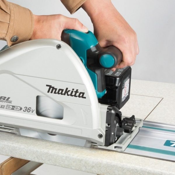 M&aacute;y cưa đĩa cắt s&acirc;u d&ugrave;ng pin Makita DSP600Z