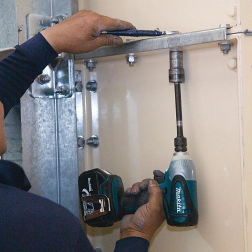 Máy siết bu lông dùng pin Makita DTW250Z 14.4V