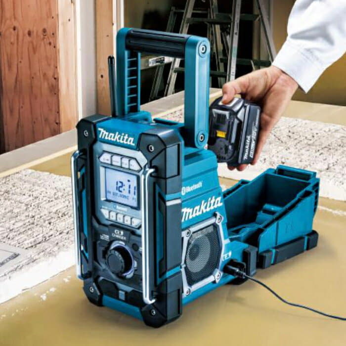 New]Only as for Makita (makita) MR300 charge function Radio (blue black)  10.8V/14.4V/18V/AC100 belonging to - BE FORWARD Store