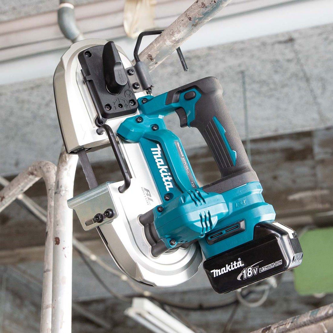 Makita DPB184Z 18v LXT Brushless Cordless Portable Band Saw Body Only | Powertool World
