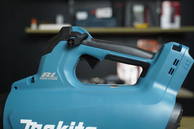 M&aacute;y thổi bụi d&ugrave;ng pin 18V Makita DUB184Z