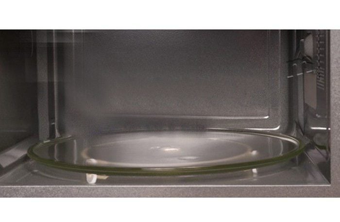 L&ograve; vi s&oacute;ng Panasonic Inverter cỡ trung NN-GD692S - H&agrave;ng ch&iacute;nh h&atilde;ng