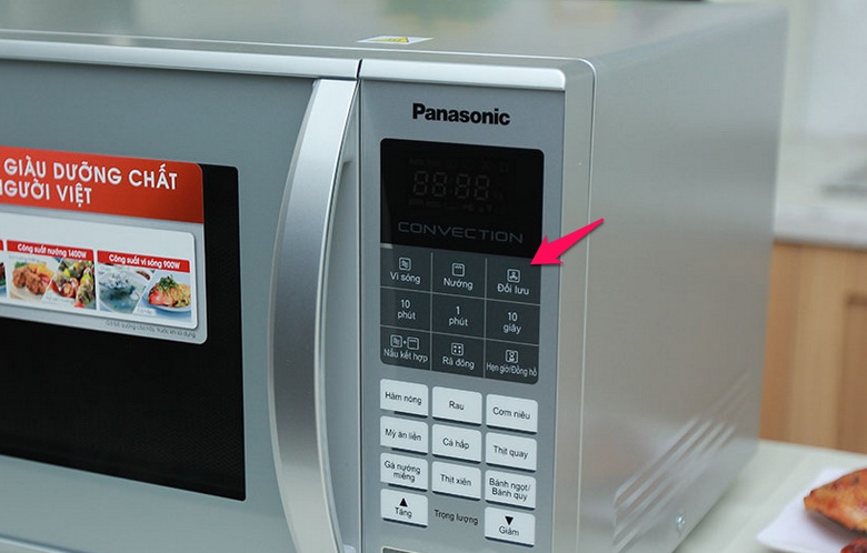 Bấm phím “Đối lưu” để chọn nhiệt độ đối lưu sau đó bấm “Khởi động để gia nhiệt trước cho lò Bấm phím “Đối lưu” để chọn nhiệt độ đối lưu sau đó bấm “Khởi động để gia nhiệt trước cho lò