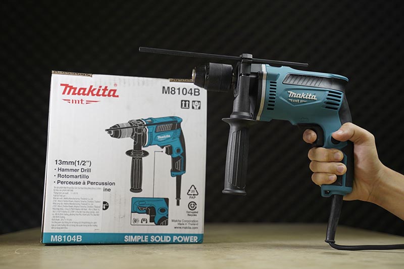 M&aacute;y khoan động lực Makita M8104B