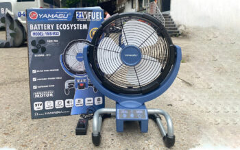 QUẠT TÍCH ĐIỆN DÙNG PIN YAMASU YMS-M33 CHÂN PIN PHỔ THÔNG