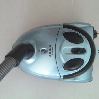 Máy hút bụi Akira VC-F1604